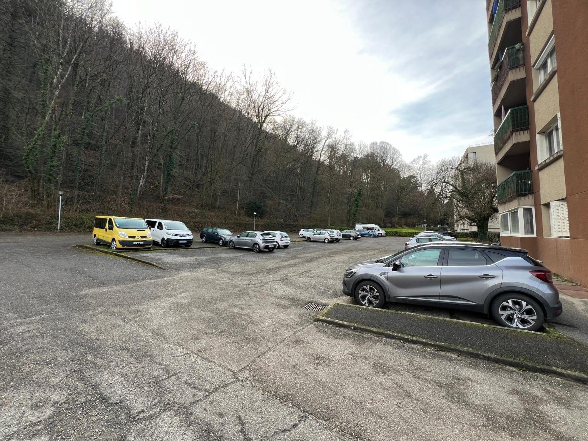 Gières L'Universitairei Campusi Parking المظهر الخارجي الصورة